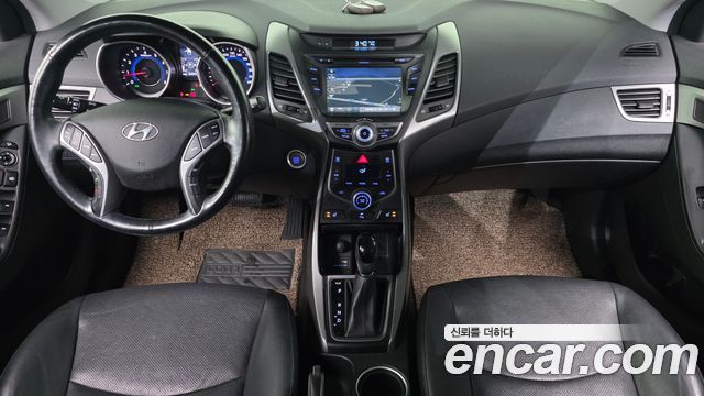 Hyundai AVANTE 2015 — photo 10