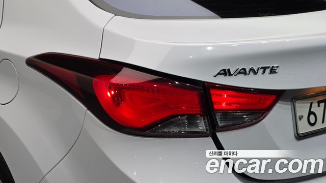 Hyundai AVANTE 2015 — photo 9
