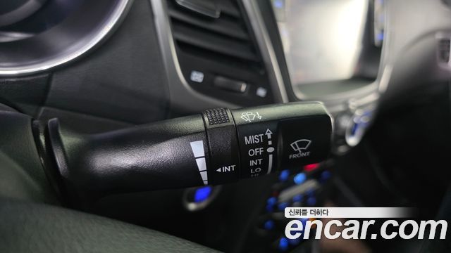 Hyundai AVANTE 2015 — photo 28