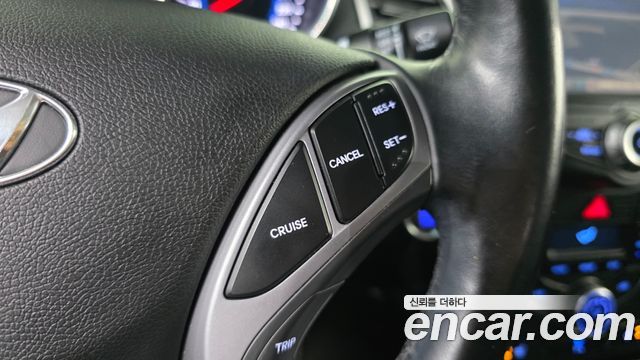 Hyundai AVANTE 2015 — photo 30