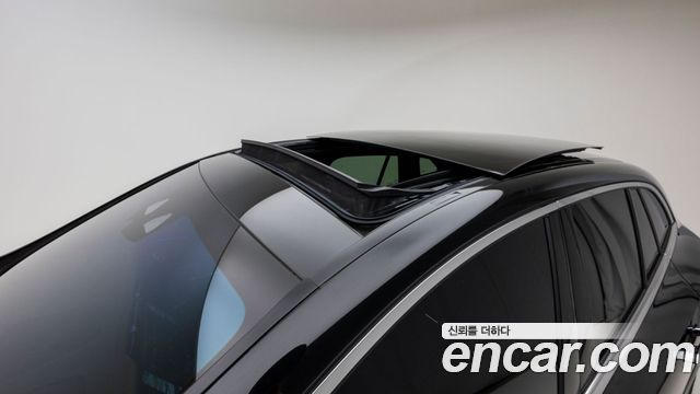 Mercedes-Benz EQE 2024 — photo 12