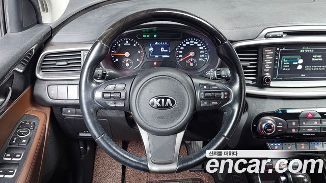 Kia Sorento 2016 — photo 21