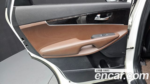 Kia Sorento 2016 — photo 15