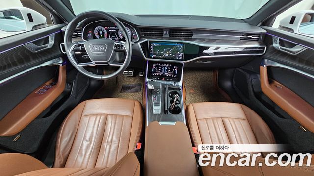 Audi A6 2022 — photo 10
