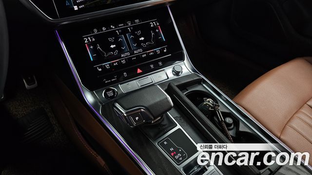 Audi A6 2022 — photo 12