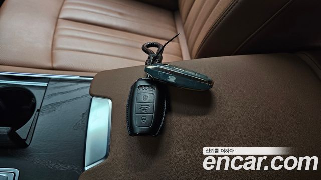 Audi A6 2022 — photo 21