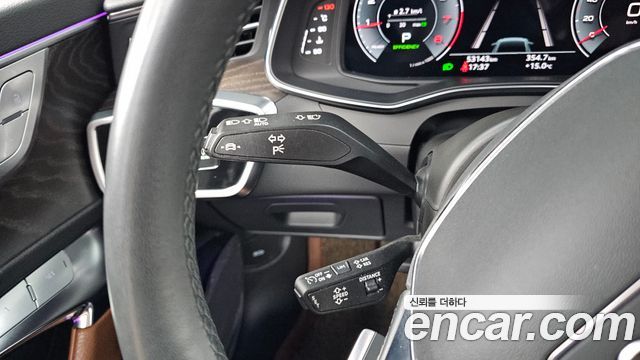 Audi A6 2022 — photo 30