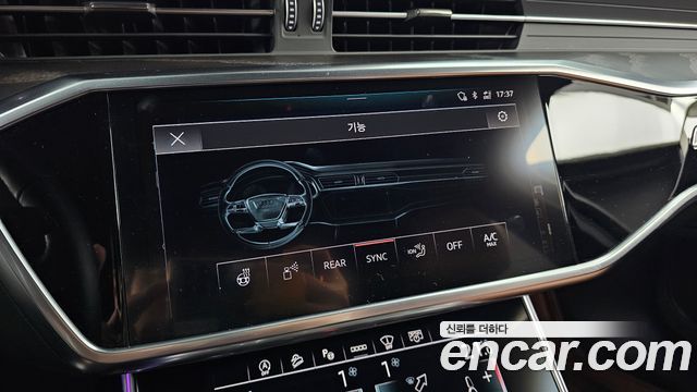 Audi A6 2022 — photo 33