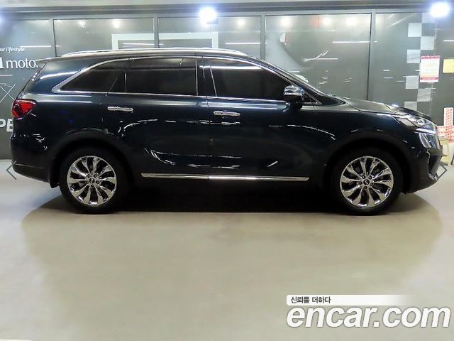 Kia Sorento 2018 — photo 3