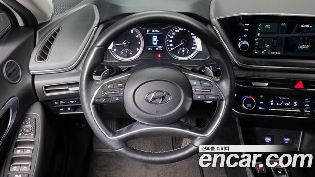Hyundai Sonata 2021 — photo 19