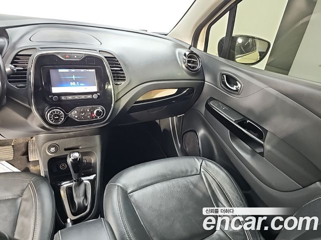 Renault Korea QM3 2015 — photo 10