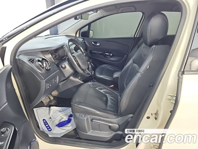 Renault Korea QM3 2015 — photo 11