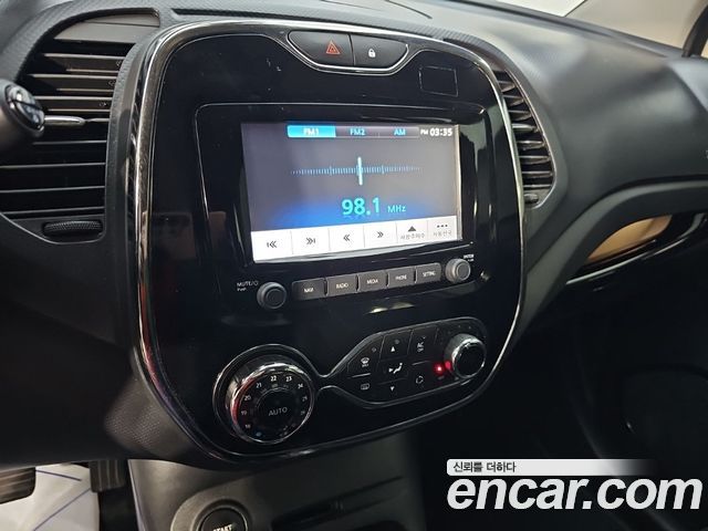 Renault Korea QM3 2015 — photo 14