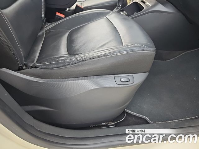 Renault Korea QM3 2015 — photo 18