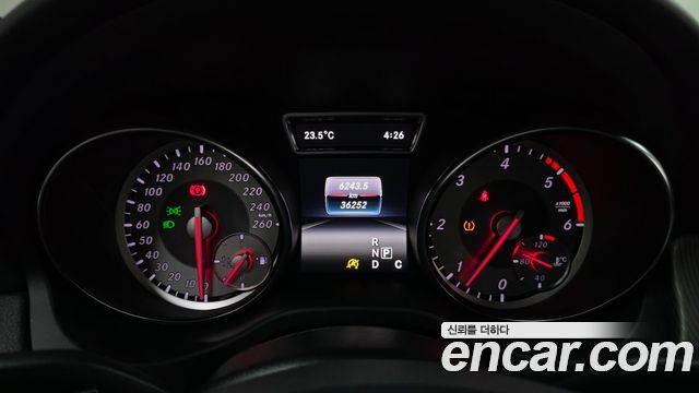 Mercedes-Benz CLA-Class 2016 — photo 8