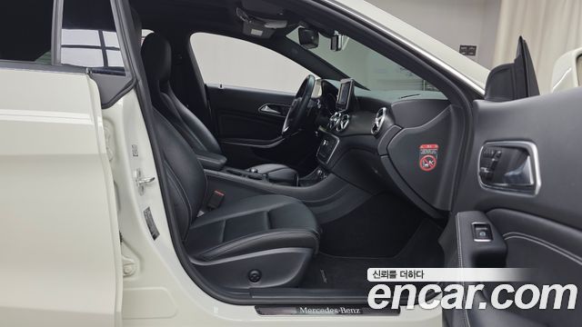 Mercedes-Benz CLA-Class 2016 — photo 11