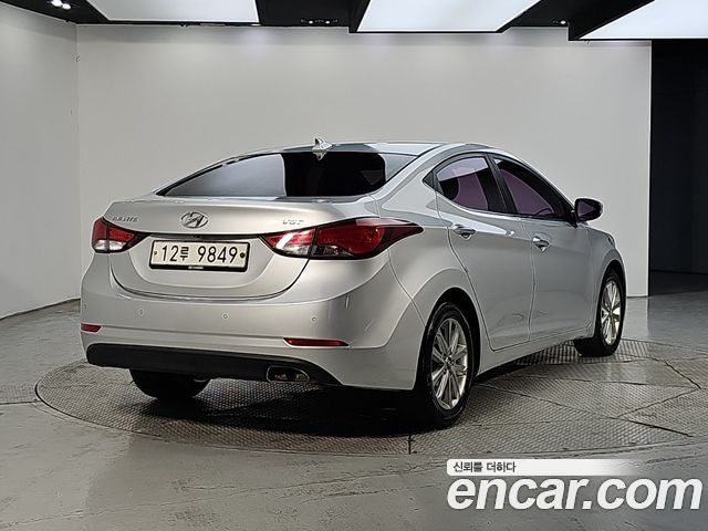 Hyundai AVANTE 2015 — photo 4
