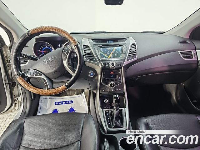 Hyundai AVANTE 2015 — photo 5
