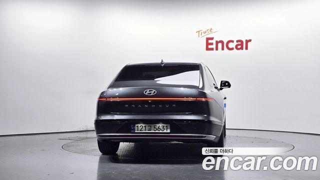 Hyundai Grandeur 2023 — photo 4
