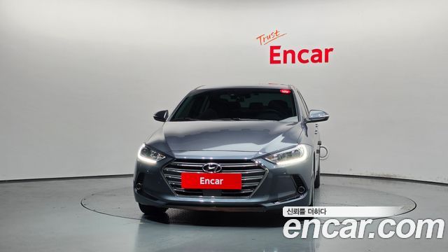Hyundai AVANTE 2018 — photo 3