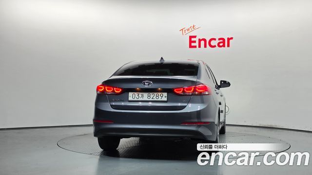 Hyundai AVANTE 2018 — photo 4