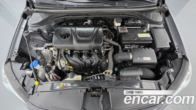 Hyundai AVANTE 2018 — photo 6