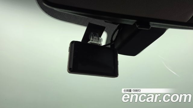 Hyundai AVANTE 2018 — photo 25