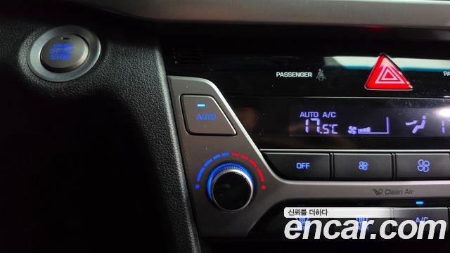 Hyundai AVANTE 2018 — photo 28