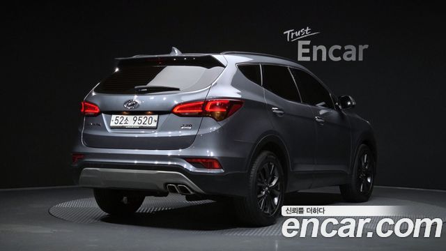 Hyundai Santafe 2018 — photo 2