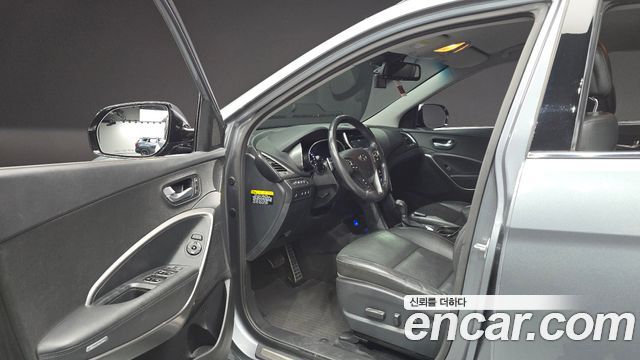 Hyundai Santafe 2018 — photo 13