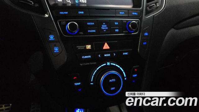 Hyundai Santafe 2018 — photo 24