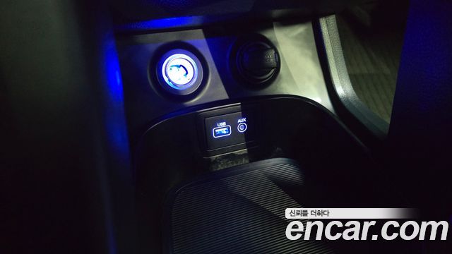 Hyundai Santafe 2018 — photo 25