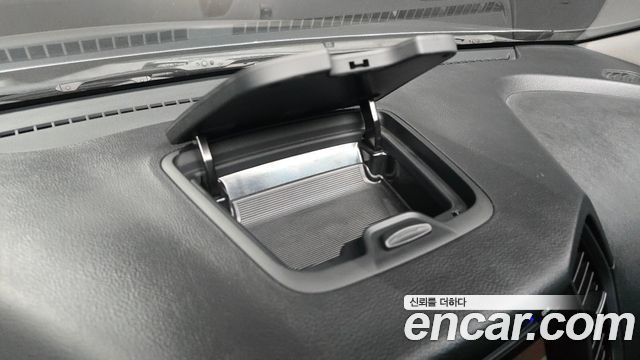 Hyundai Santafe 2018 — photo 26
