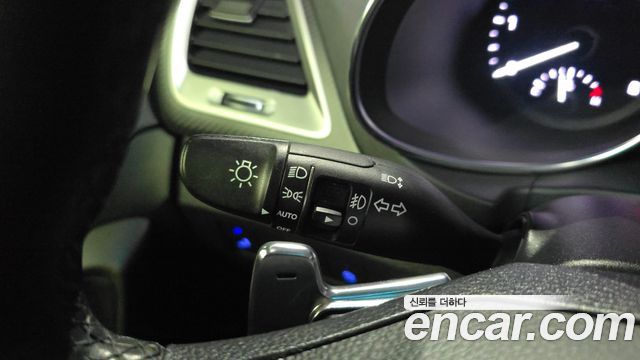 Hyundai Santafe 2018 — photo 29