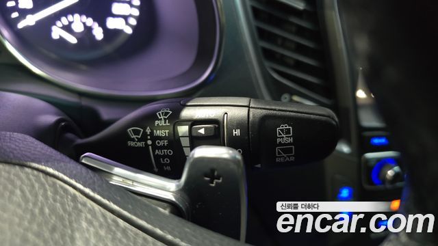Hyundai Santafe 2018 — photo 30