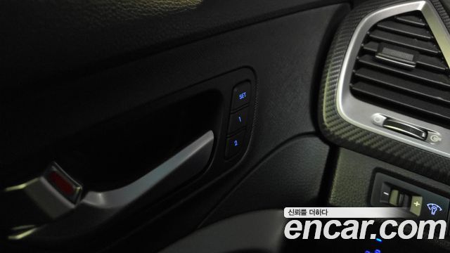 Hyundai Santafe 2018 — photo 34