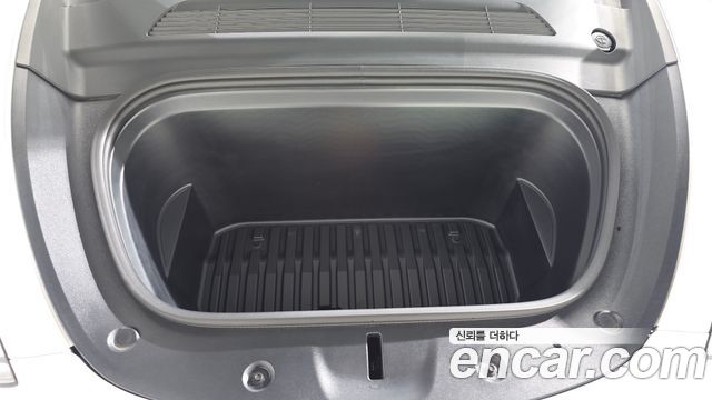 Tesla Model Y 2024 — photo 6