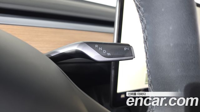 Tesla Model Y 2024 — photo 12