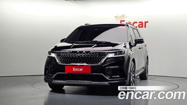 Kia Canival 2023 — photo 3
