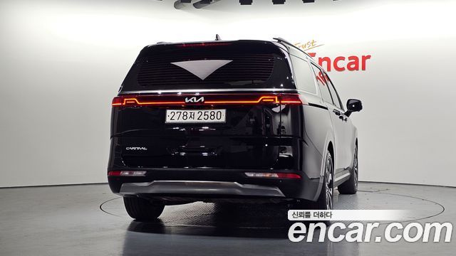 Kia Canival 2023 — photo 4