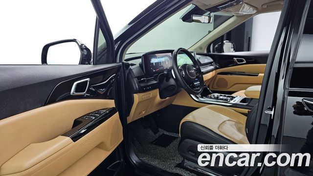Kia Canival 2023 — photo 13