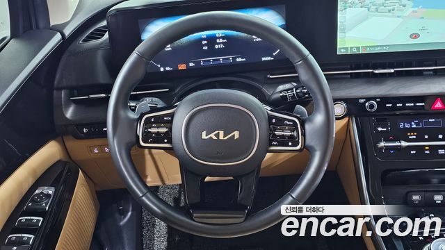 Kia Canival 2023 — photo 21