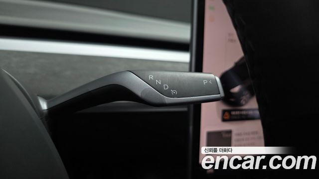 Tesla Model Y 2022 — photo 12