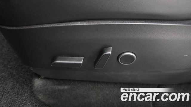 Tesla Model Y 2022 — photo 32