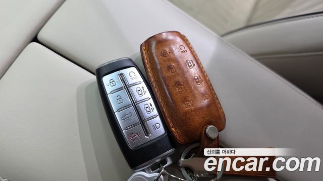 Genesis G80 2022 — photo 27
