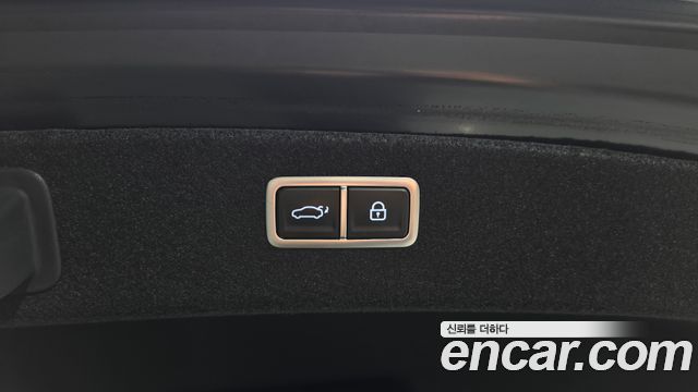 Genesis G80 2022 — photo 36
