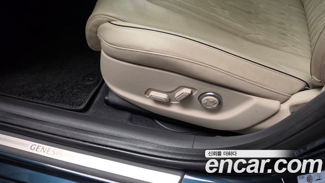 Genesis G80 2022 — photo 38
