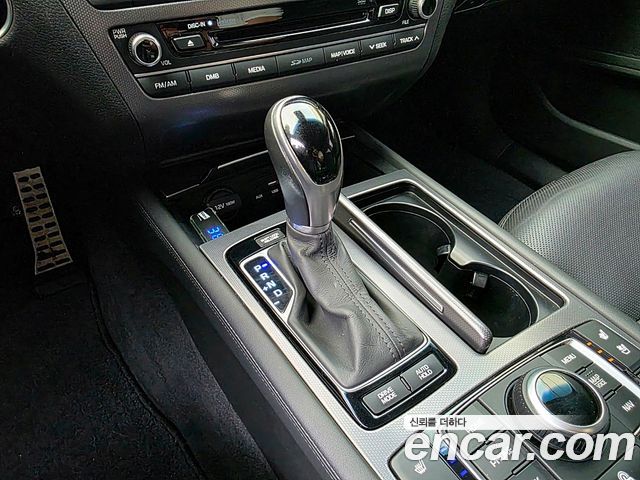Hyundai Genesis 2015 — photo 9