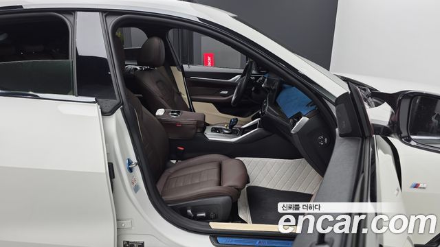 BMW i4 2023 — photo 17