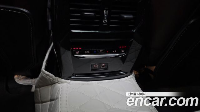 BMW i4 2023 — photo 24